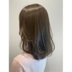 オリーブベージュ　【大塚礼乃】