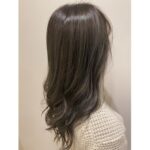 アッシュグレー【津田晴加】